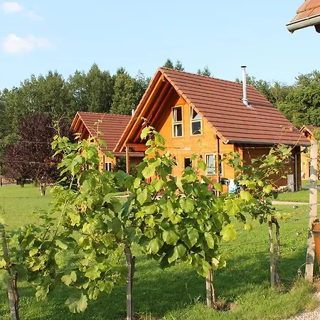 Hébergement de vacances Au Hameau Des Sources *